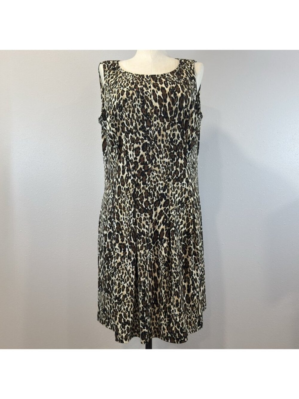 Gabby Skye Shift Dress Womens Size 18W Leopard Print Sleeveless Knee Length NWT